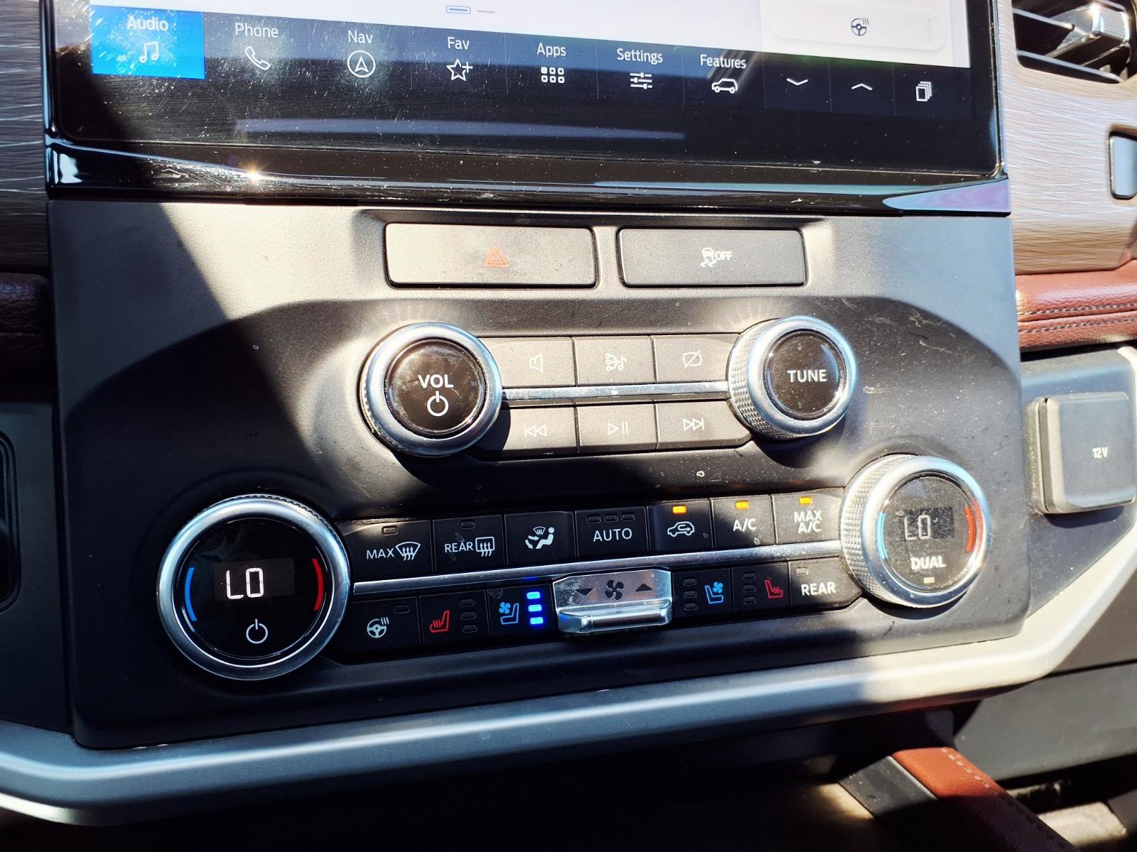 Certified 2023 Ford Expedition Limited RWD image 26