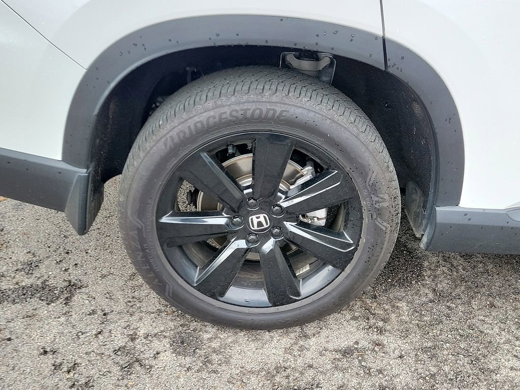 Used 2025 Honda Pilot Black Edition image 7