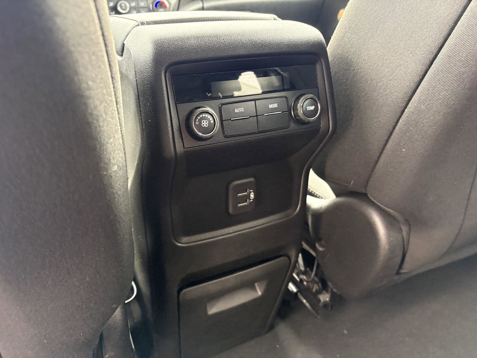 Used 2019 GMC Acadia SLE FWD image 20