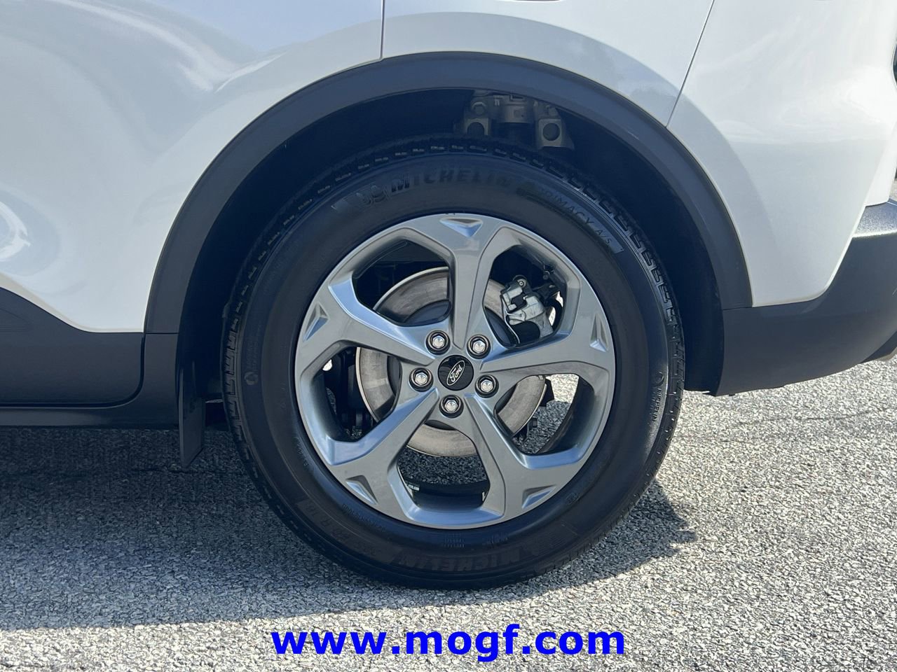 Certified 2025 Ford Escape ST-Line w/ Tech Pack #1 FWD image 30