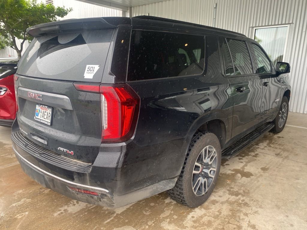 Used 2024 GMC Yukon XL AT4 w/ Technology Package AWD/4WD image 8