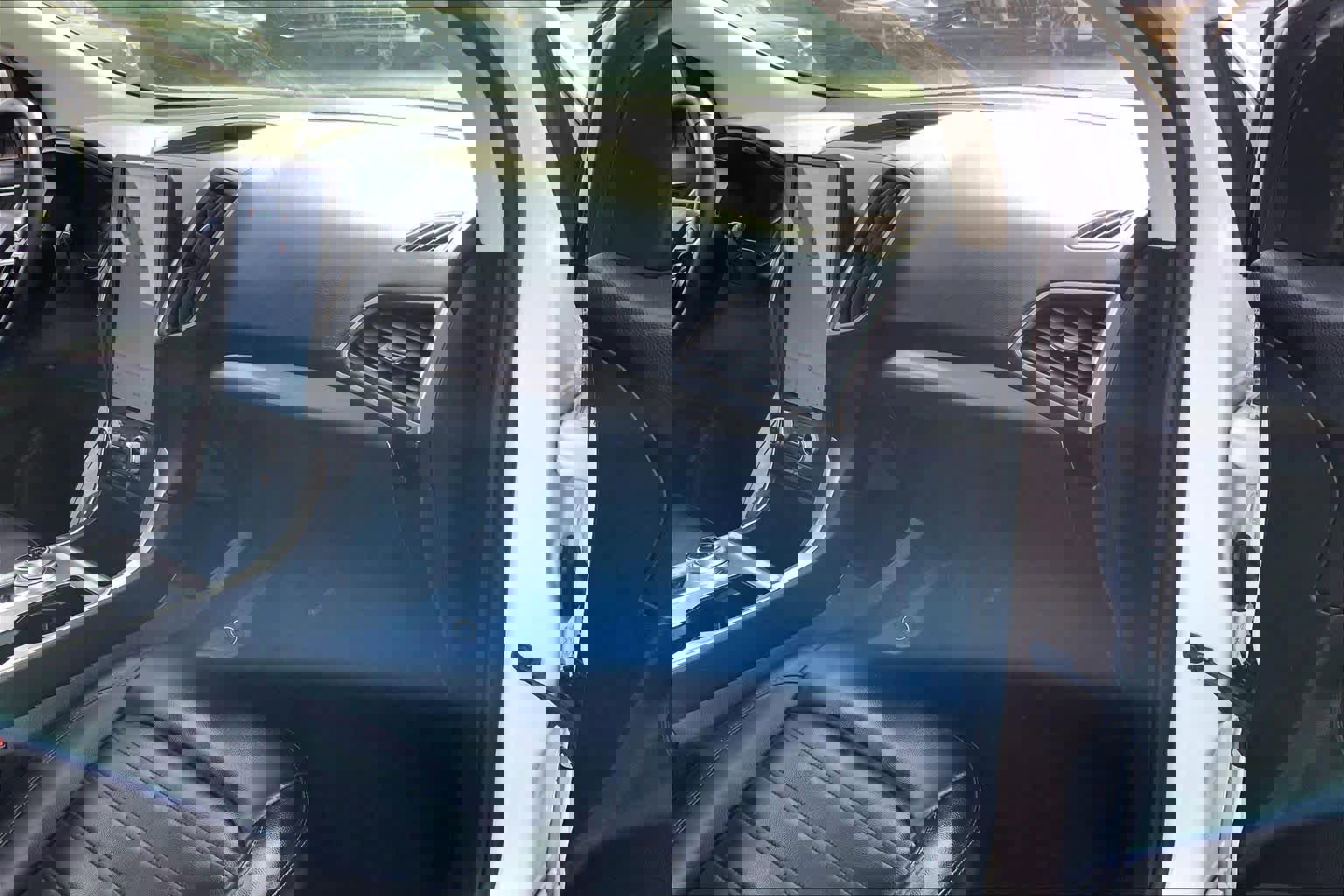 Certified 2024 Ford Edge SEL w/ Convenience Package image 17