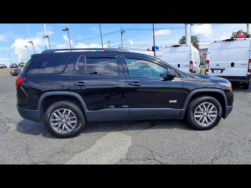 Used 2017 GMC Acadia SLE w/ Driver Alert Package I AWD/4WD image 9