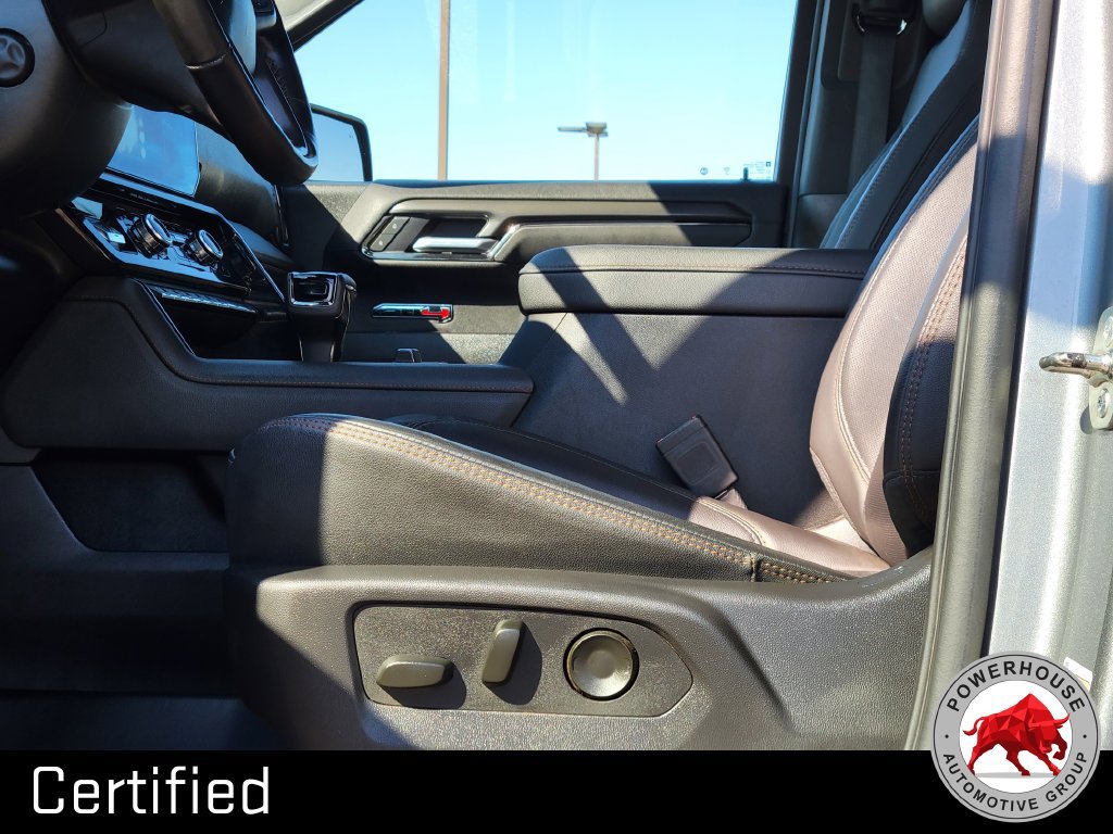 Used 2025 GMC Sierra 1500 AT4 w/ AT4 Premium Package AWD/4WD image 24