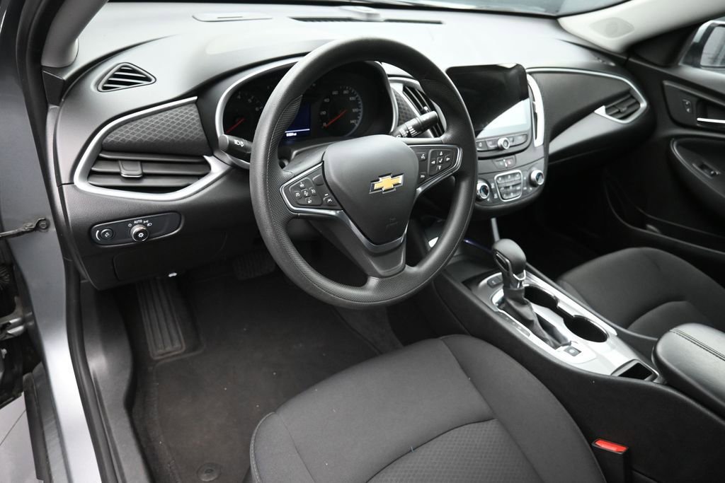 Used 2024 Chevrolet Malibu LT FWD image 17