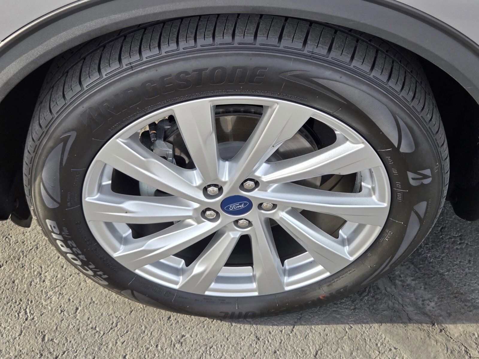 Certified 2022 Ford Escape Titanium w/ Titanium Elite Package image 9