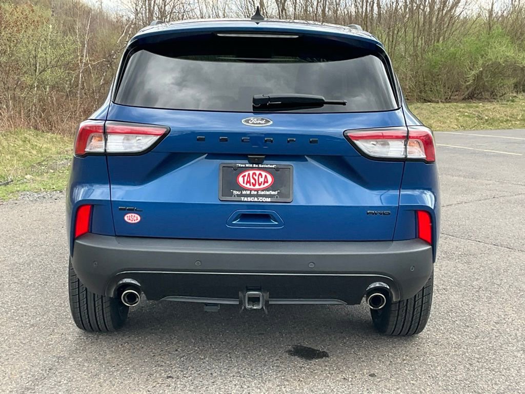 Certified 2022 Ford Escape SEL w/ SEL Stealth AWD Package image 27