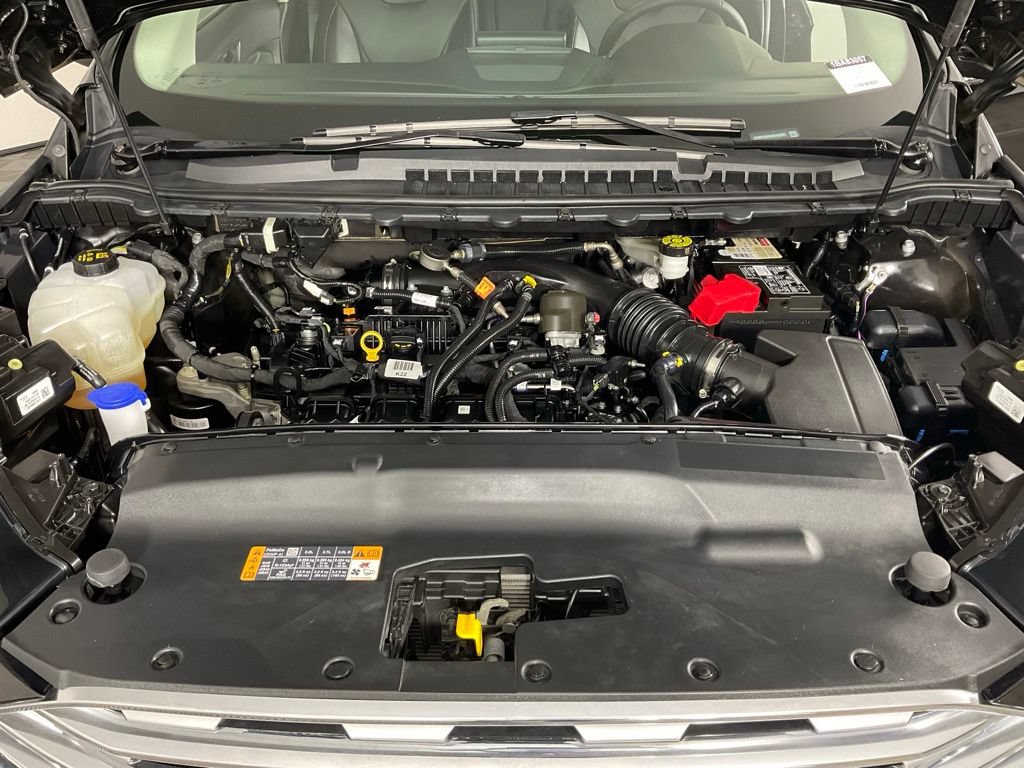 Certified 2022 Ford Edge Titanium AWD/4WD image 9