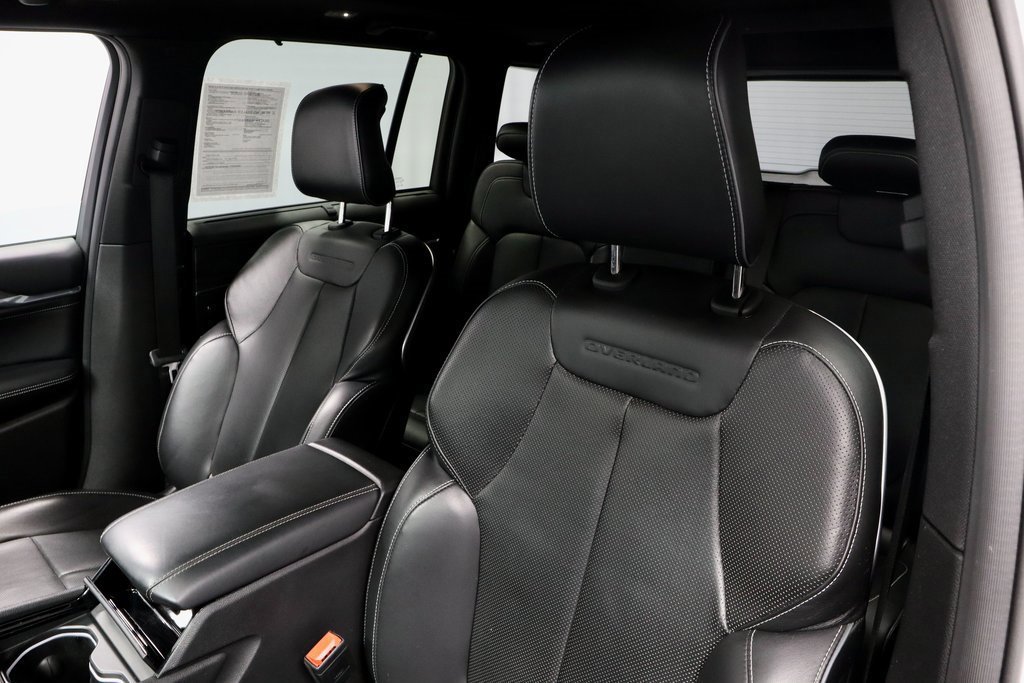 Used 2022 Jeep Grand Cherokee Overland w/ Luxury Tech Group IV image 29