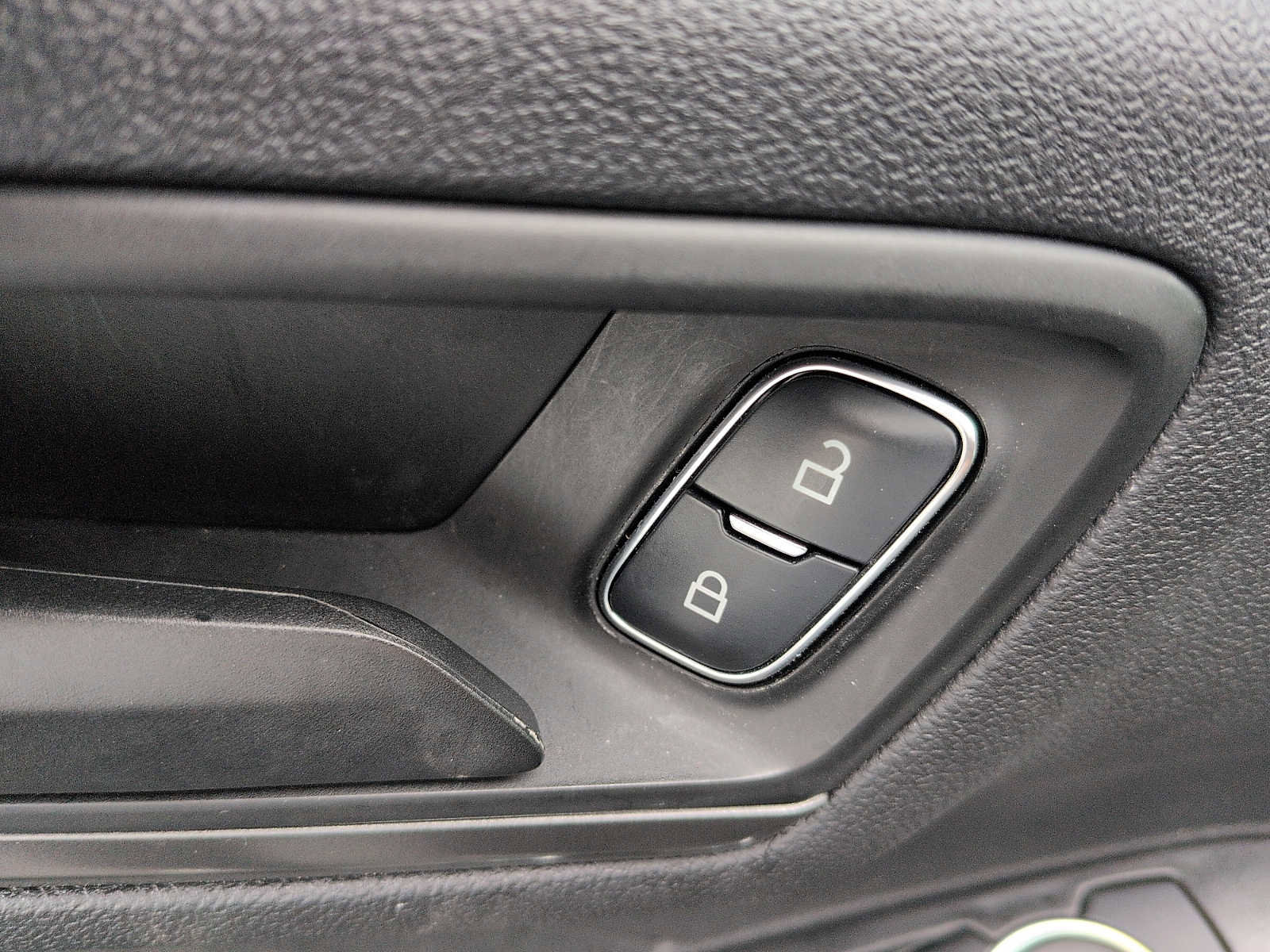 Certified 2023 Ford Escape Active AWD/4WD image 13