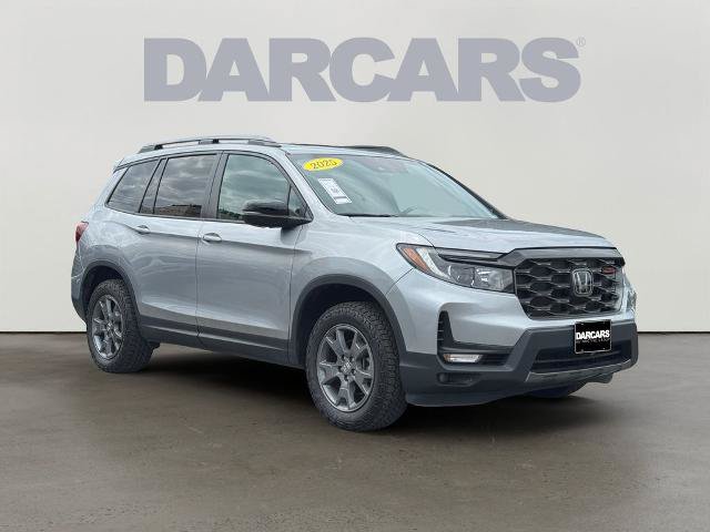 Used 2025 Honda Passport TrailSport image 1