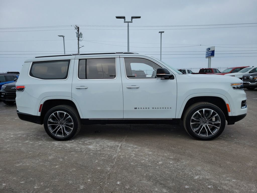 Used 2023 Jeep Grand Wagoneer Series III image 3