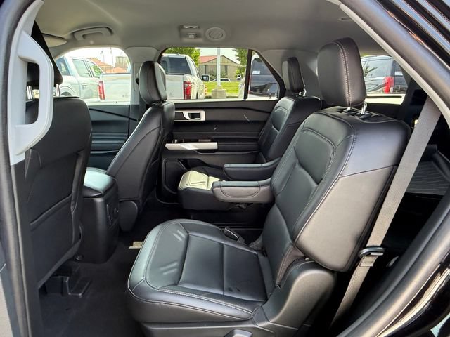 Certified 2023 Ford Explorer XLT w/ Equipment Group 202A AWD/4WD image 10