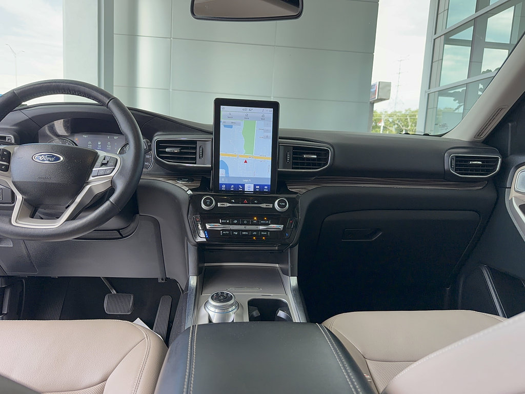 Certified 2023 Ford Explorer Limited w/ Limited Technology Package RWD image 31