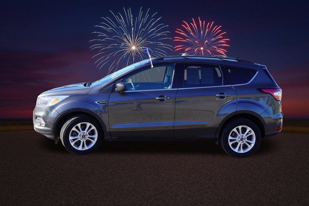 Certified 2018 Ford Escape SE w/ SE Sync 3 Package AWD/4WD image 9