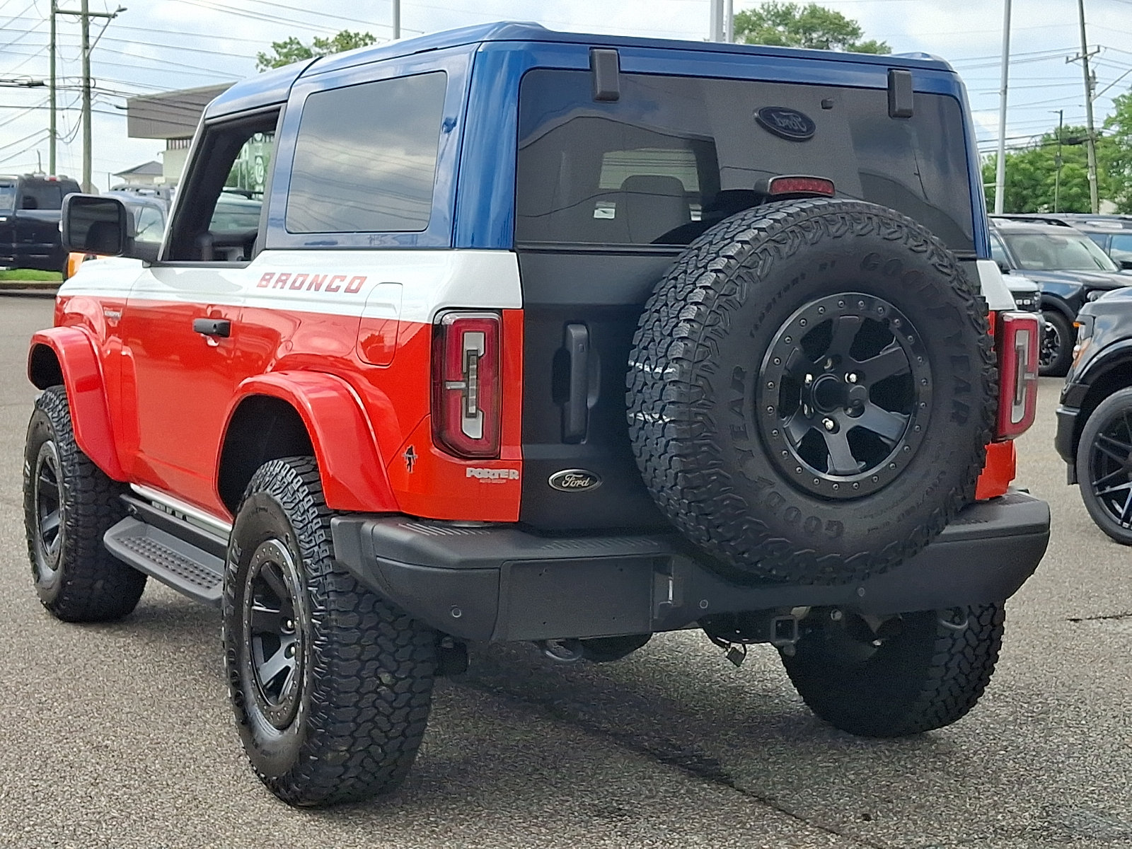 Certified 2025 Ford Bronco Stroppe Edition AWD/4WD image 8