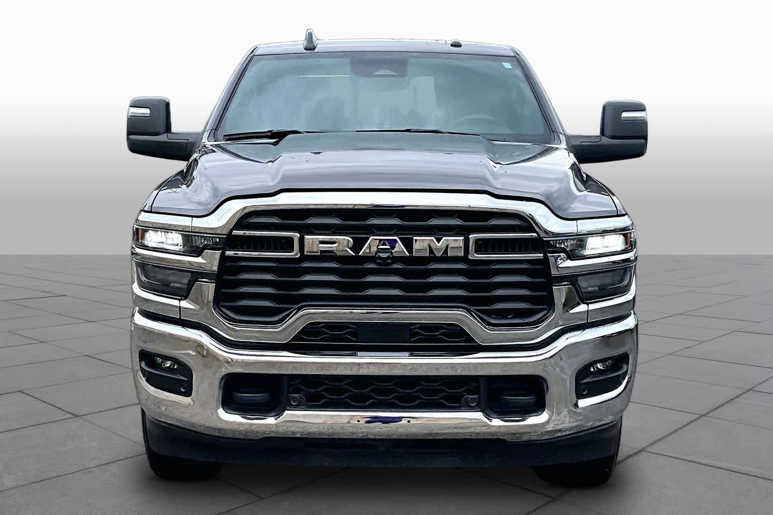 Used 2025 RAM 2500 Tradesman AWD/4WD image 4