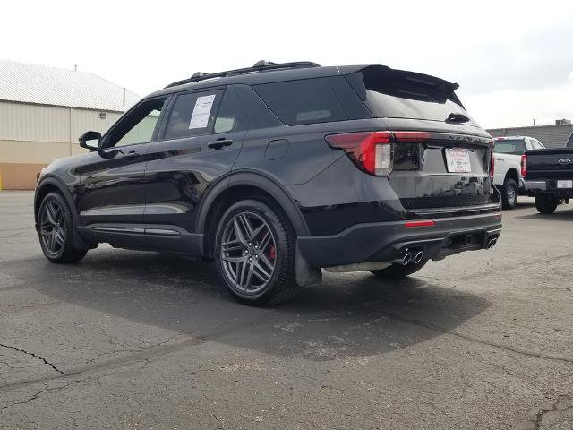 Certified 2025 Ford Explorer ST AWD/4WD image 3