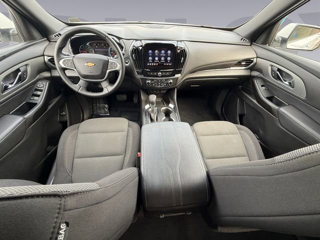 Used 2023 Chevrolet Traverse LT image 12