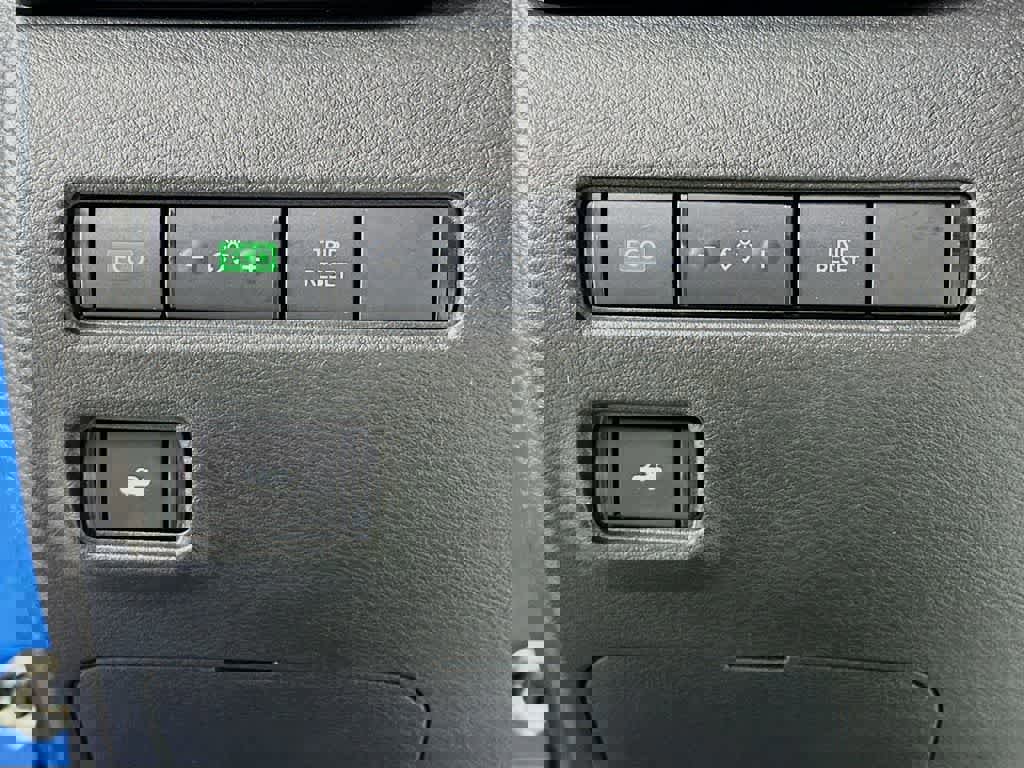 Used 2024 Nissan Sentra SV image 26