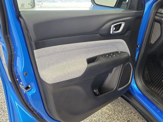 Used 2024 Jeep Compass Latitude w/ Convenience Group image 6