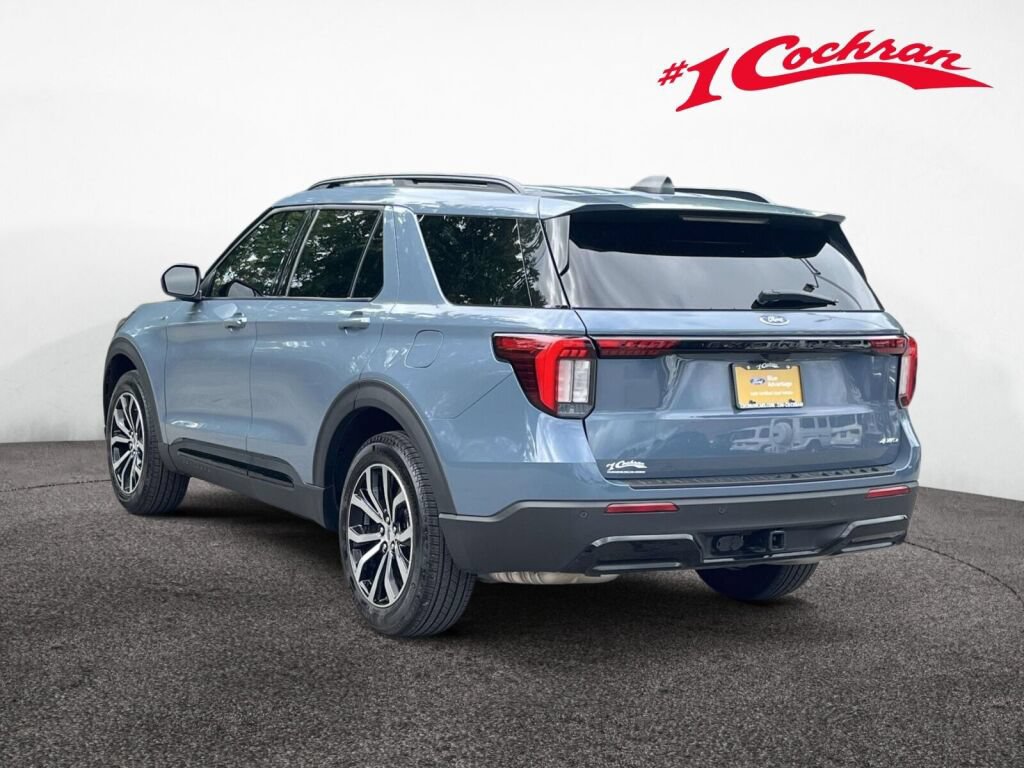 Certified 2026 Ford Explorer ST-Line AWD/4WD image 10