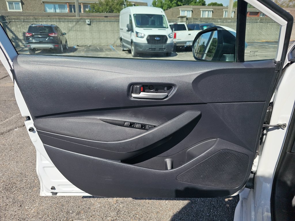 Used 2023 Toyota Corolla LE FWD image 25