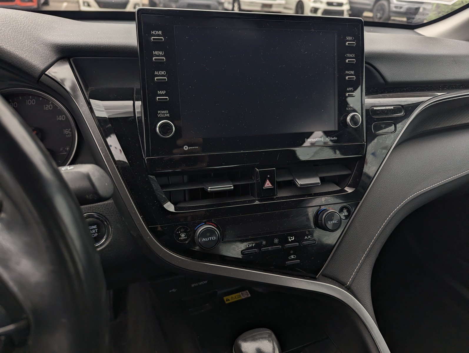 Used 2024 Toyota Camry XSE FWD image 8