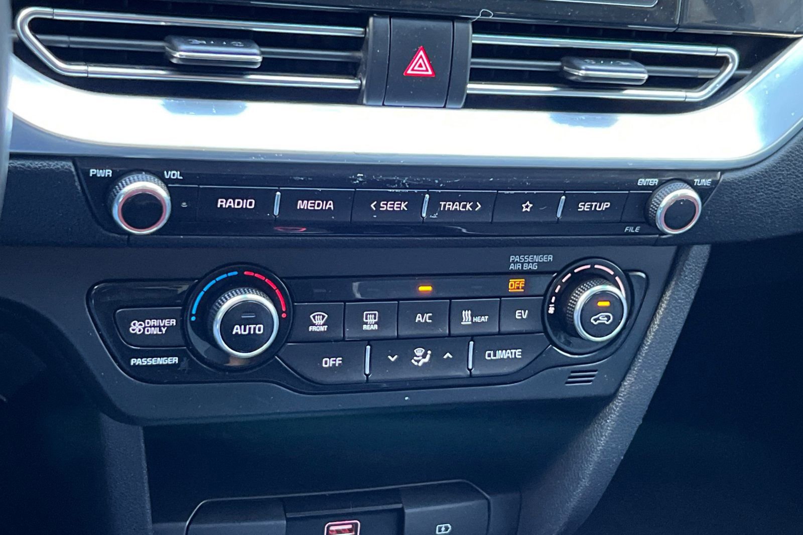 Used 2021 Kia Niro EX image 21