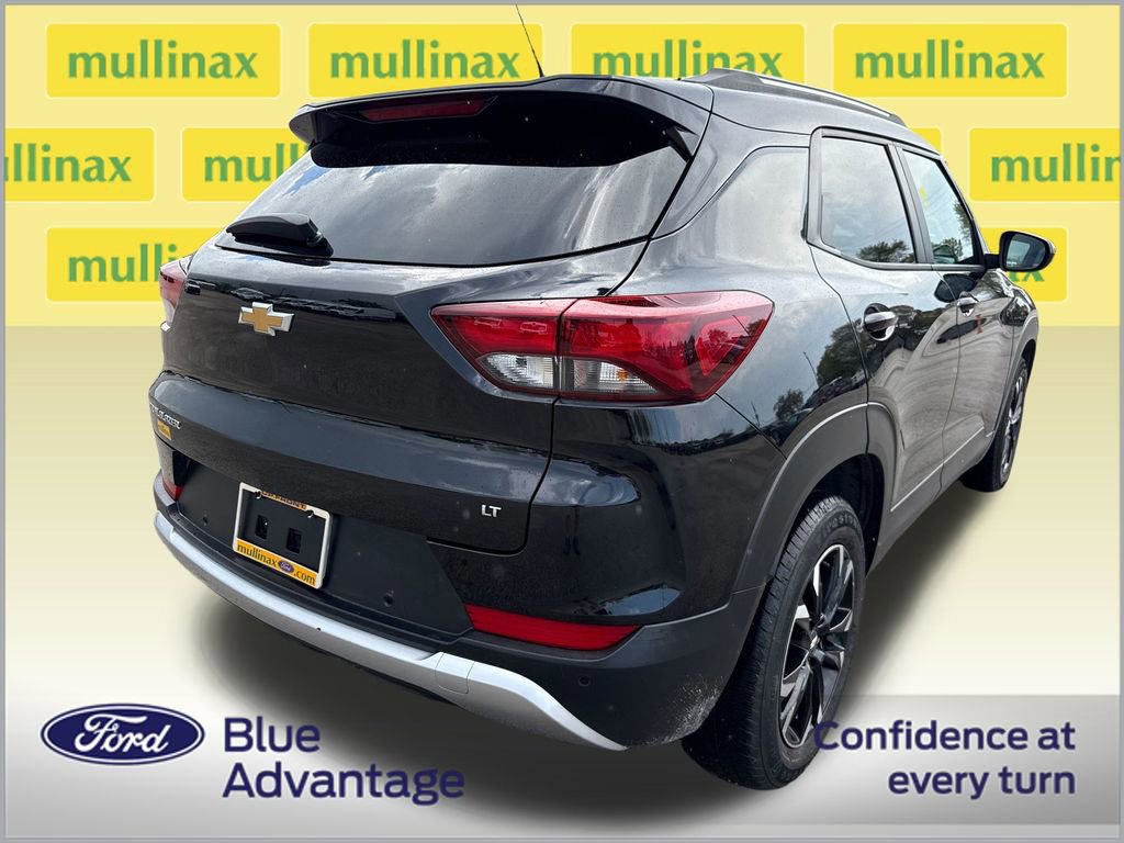 Used 2021 Chevrolet TrailBlazer LT w/ Convenience Package image 3