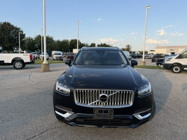 Used 2023 Volvo XC90 T8 Plus w/ Protection Package Premier AWD/4WD image 2