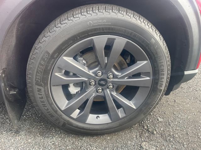 Certified 2023 Ford Explorer XLT w/ Equipment Group 202A image 9