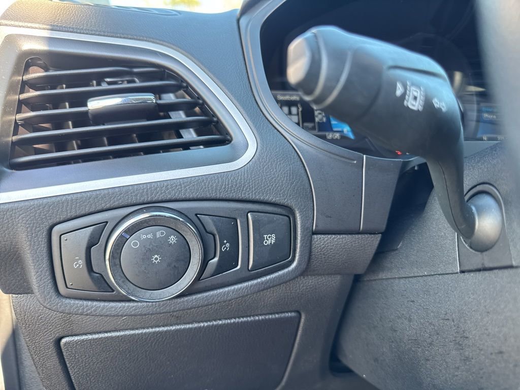 Certified 2024 Ford Edge SEL image 18