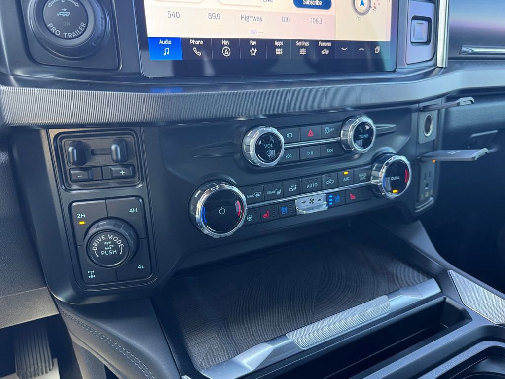 Certified 2025 Ford F350 Platinum w/ Tremor Off-Road Package AWD/4WD image 38