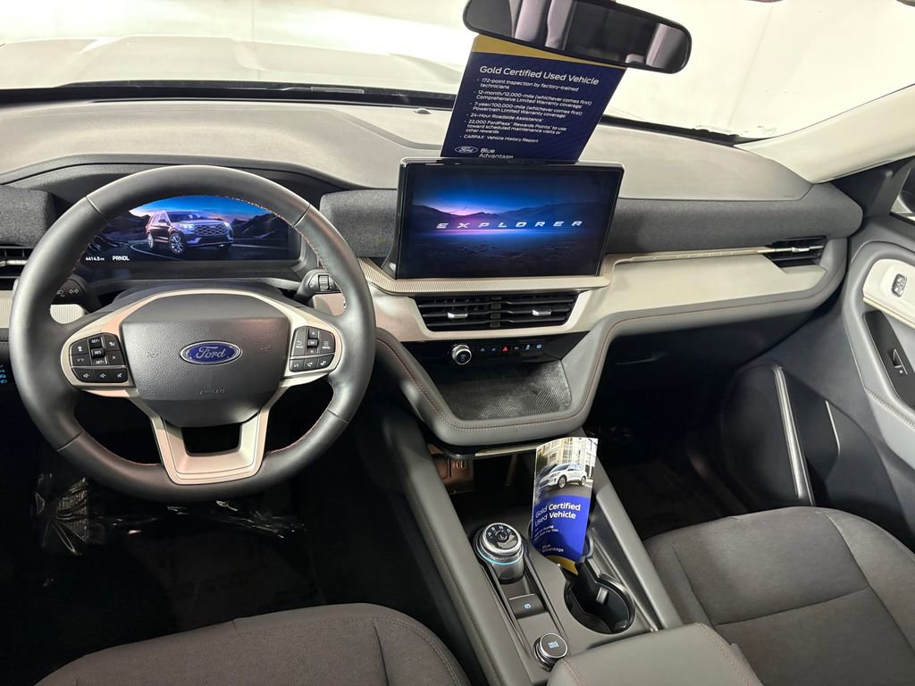 Certified 2025 Ford Explorer Active AWD/4WD image 26