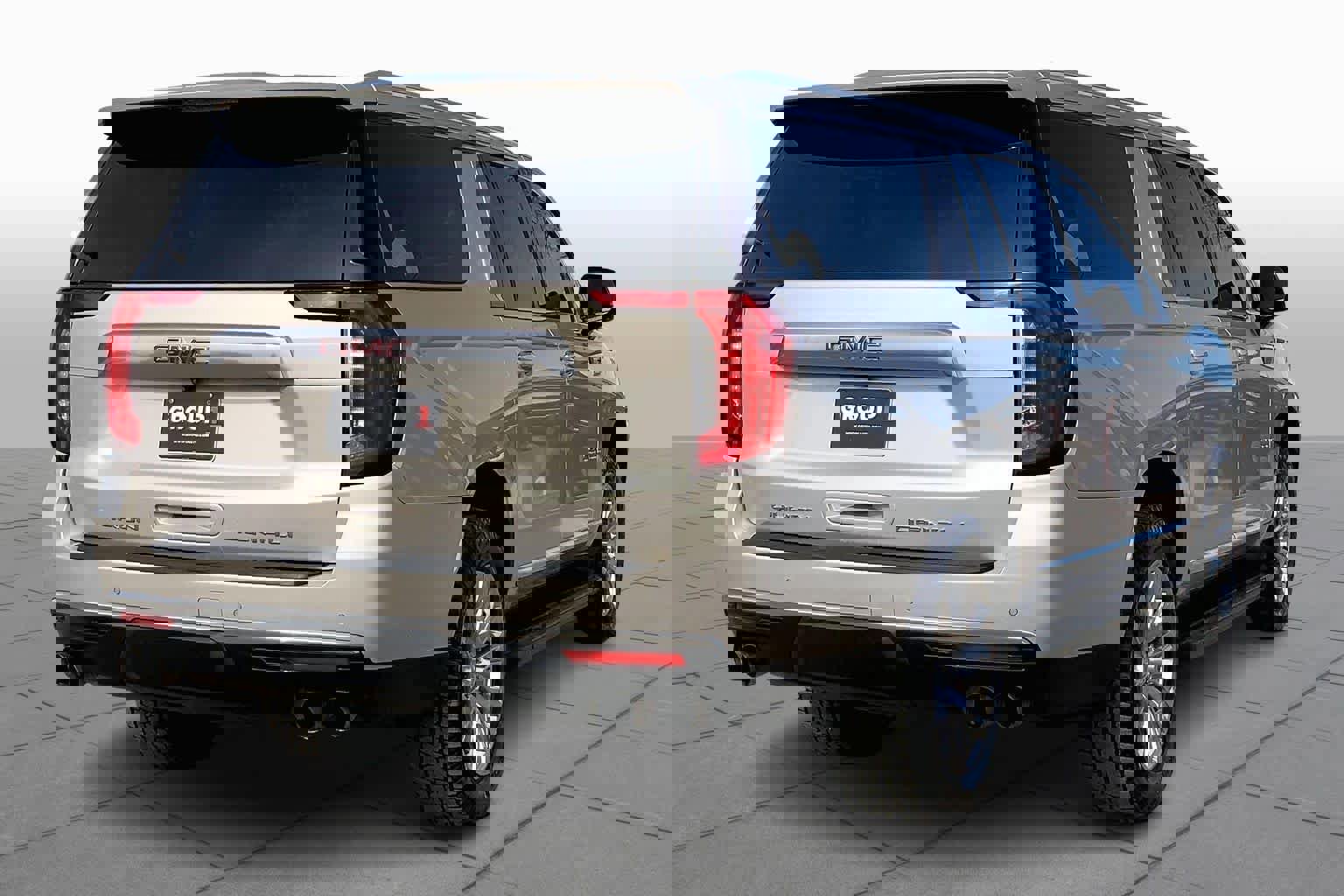 Used 2022 GMC Yukon XL Denali image 3