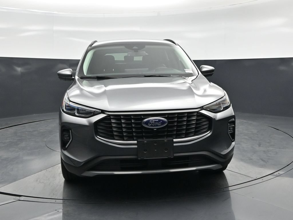 Certified 2023 Ford Escape Platinum w/ Premium Technology Package AWD/4WD image 55