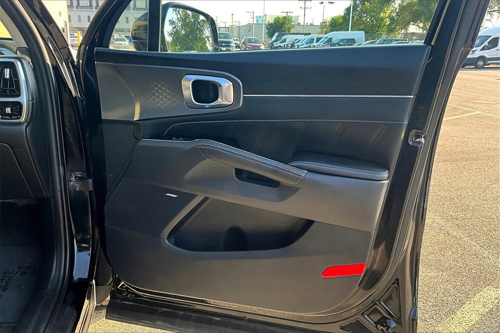 Used 2023 Kia Sorento SX image 23