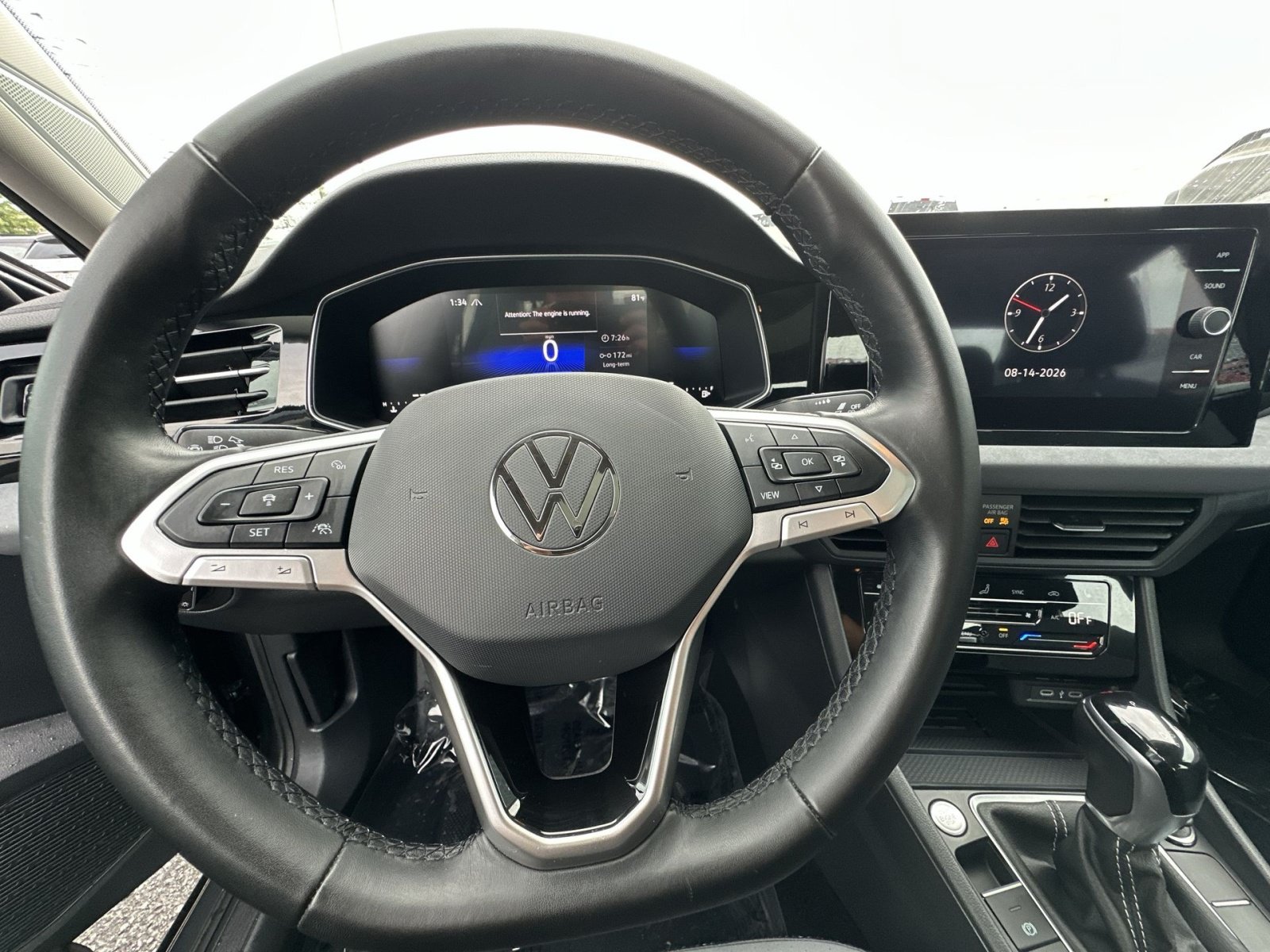 Used 2025 Volkswagen Jetta SE FWD image 24
