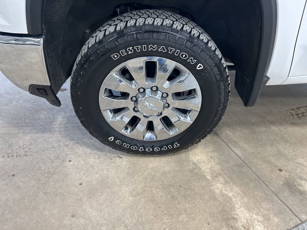 Used 2024 Chevrolet Silverado 3500 LT image 28
