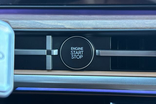 Used 2024 Hyundai Santa Fe Limited image 21