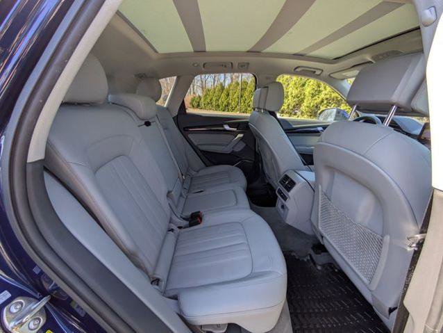 Used 2020 Audi Q5 2.0T Premium w/ Convenience Package image 34