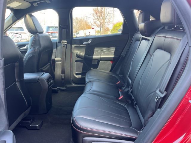 Certified 2025 Ford Escape ST-Line Elite w/ Premium Technology Package AWD/4WD image 13
