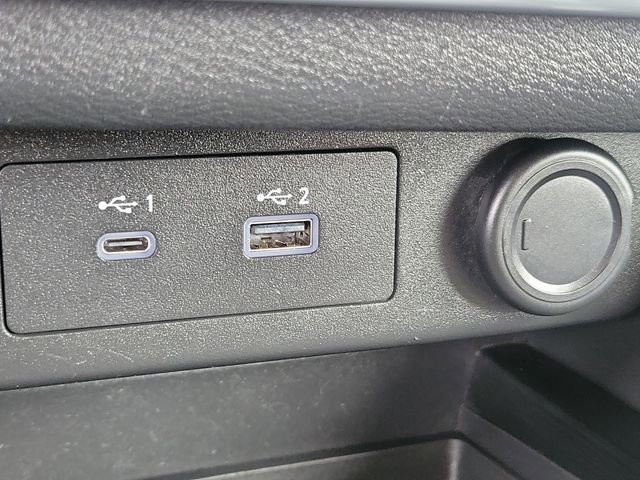 Used 2023 Nissan Rogue SV image 15