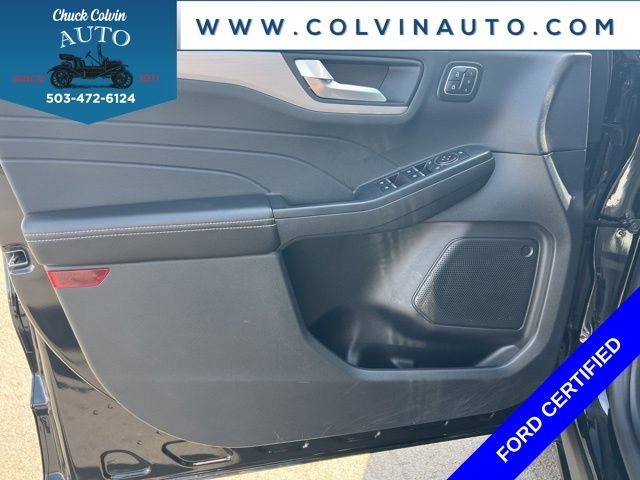 Certified 2025 Ford Escape Platinum AWD/4WD image 14