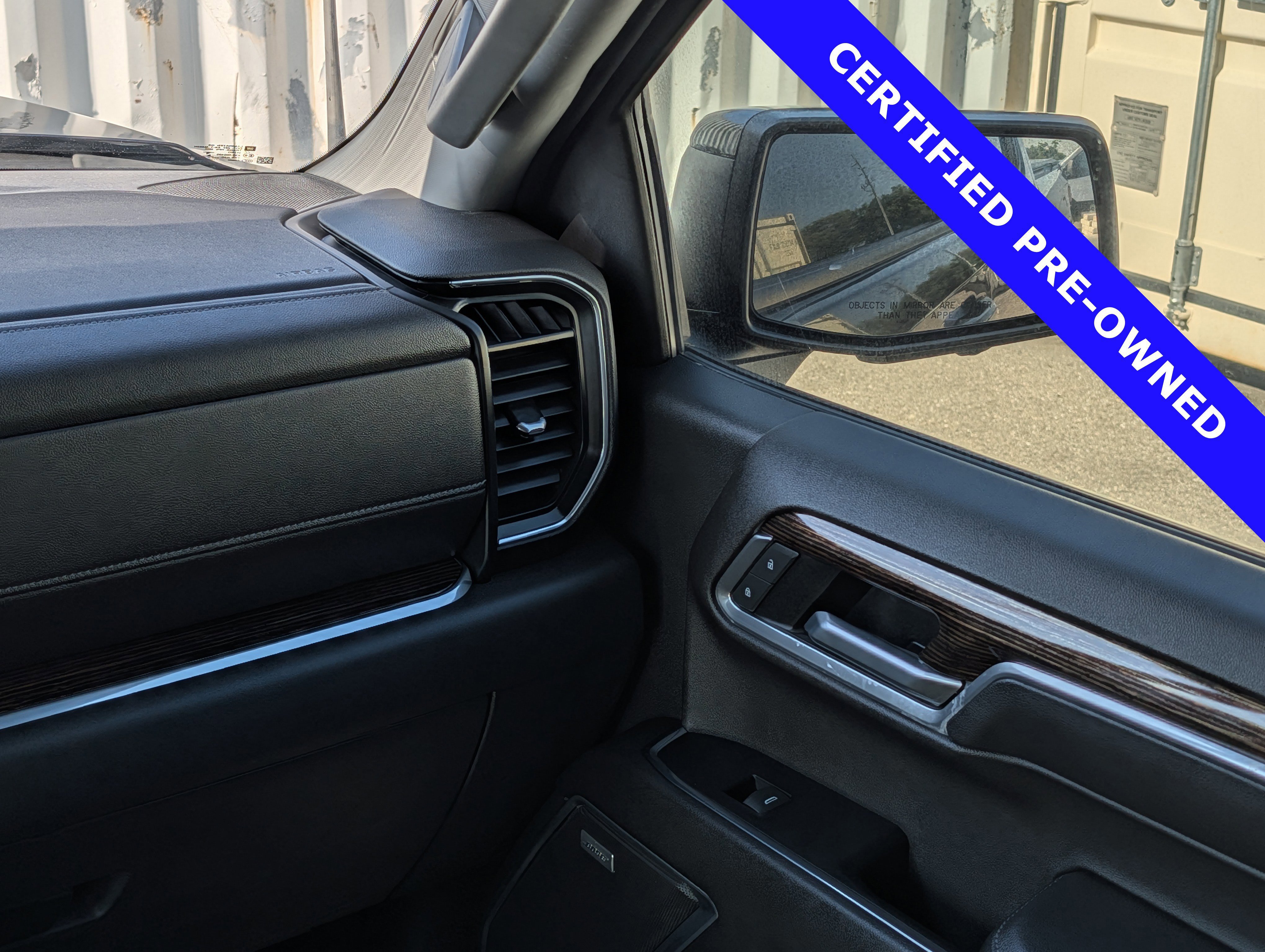 Used 2022 GMC Sierra 1500 Elevation w/ Elevation Premium Package image 18