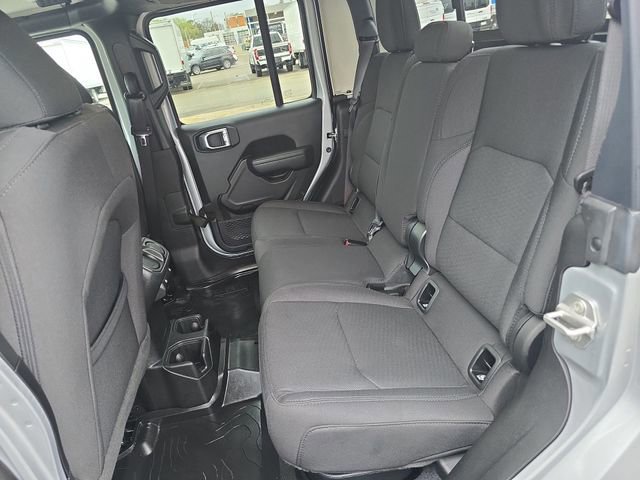 Used 2023 Jeep Gladiator Sport image 23