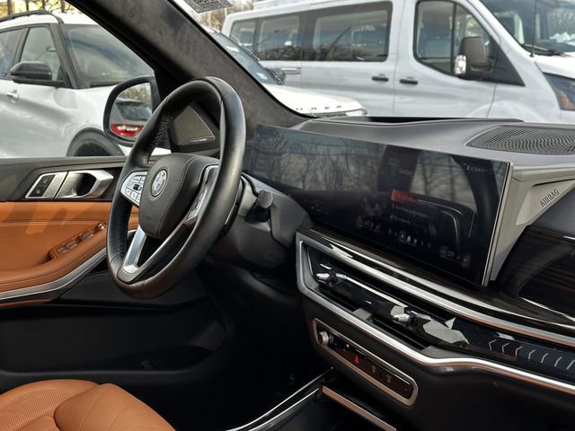 Used 2024 BMW X7 xDrive40i image 35