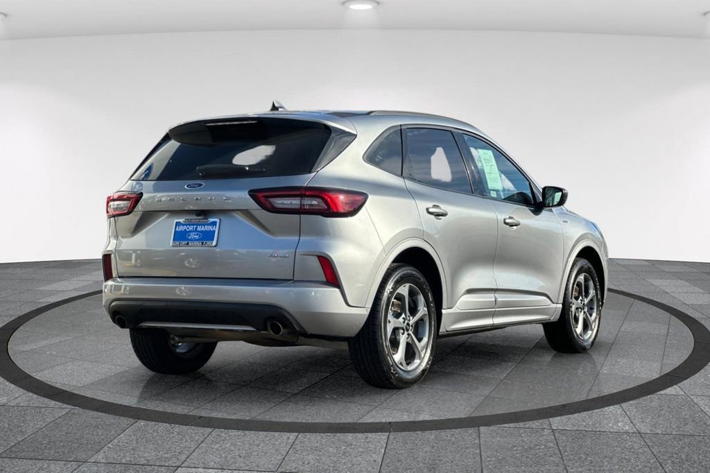 Certified 2024 Ford Escape ST-Line image 4
