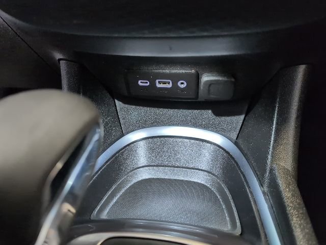 Used 2022 Chevrolet Malibu LT FWD image 24